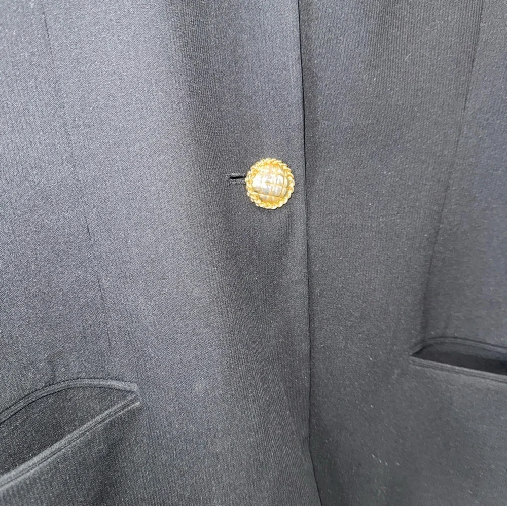 Vintage Saks Fifth Avenue Black Blazer Jacket Womens 8 Wool Blend Gold Button